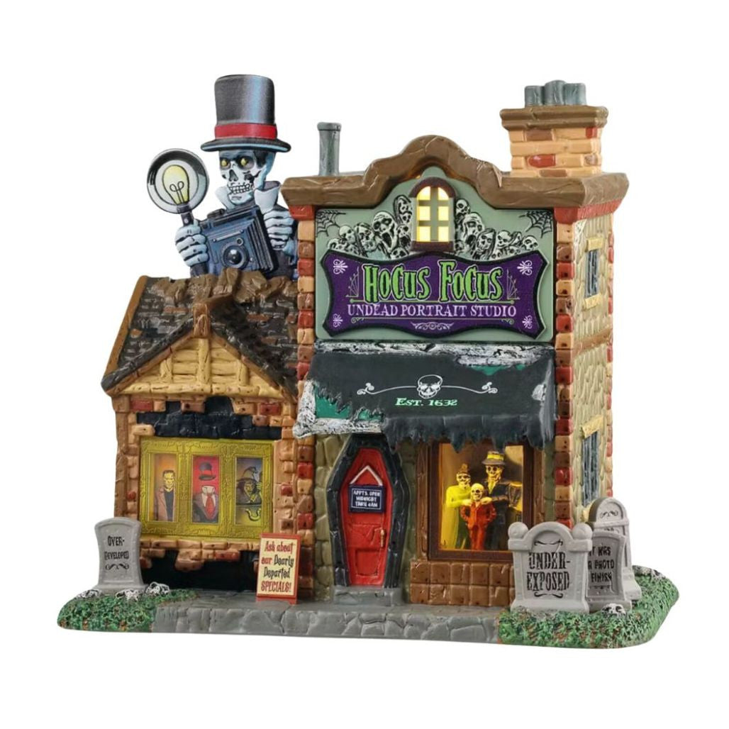 Lemax - Spooky Town - Hocus Focus Undead Portrait Studio